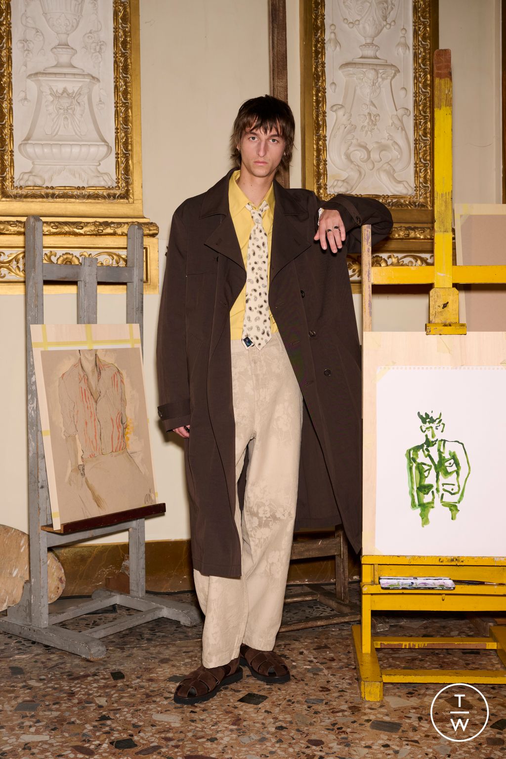 Fashion Week Paris Resort 2025 look 25 from the Paul Smith collection 男装