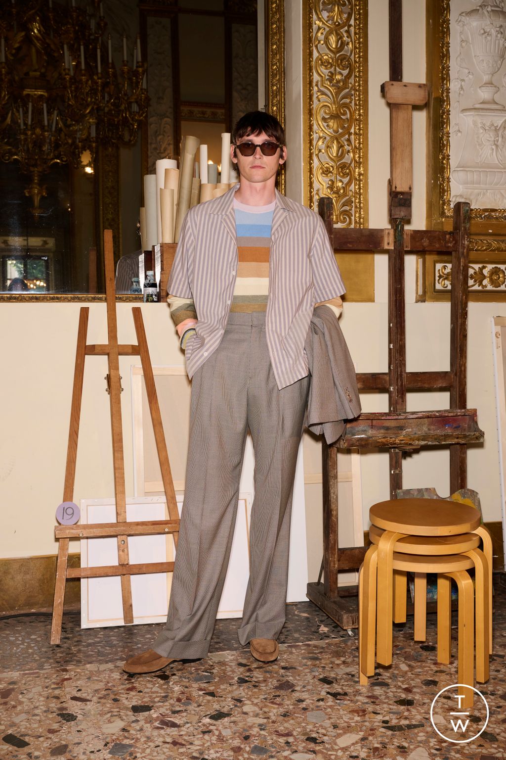 Fashion Week Paris Resort 2025 look 32 from the Paul Smith collection menswear