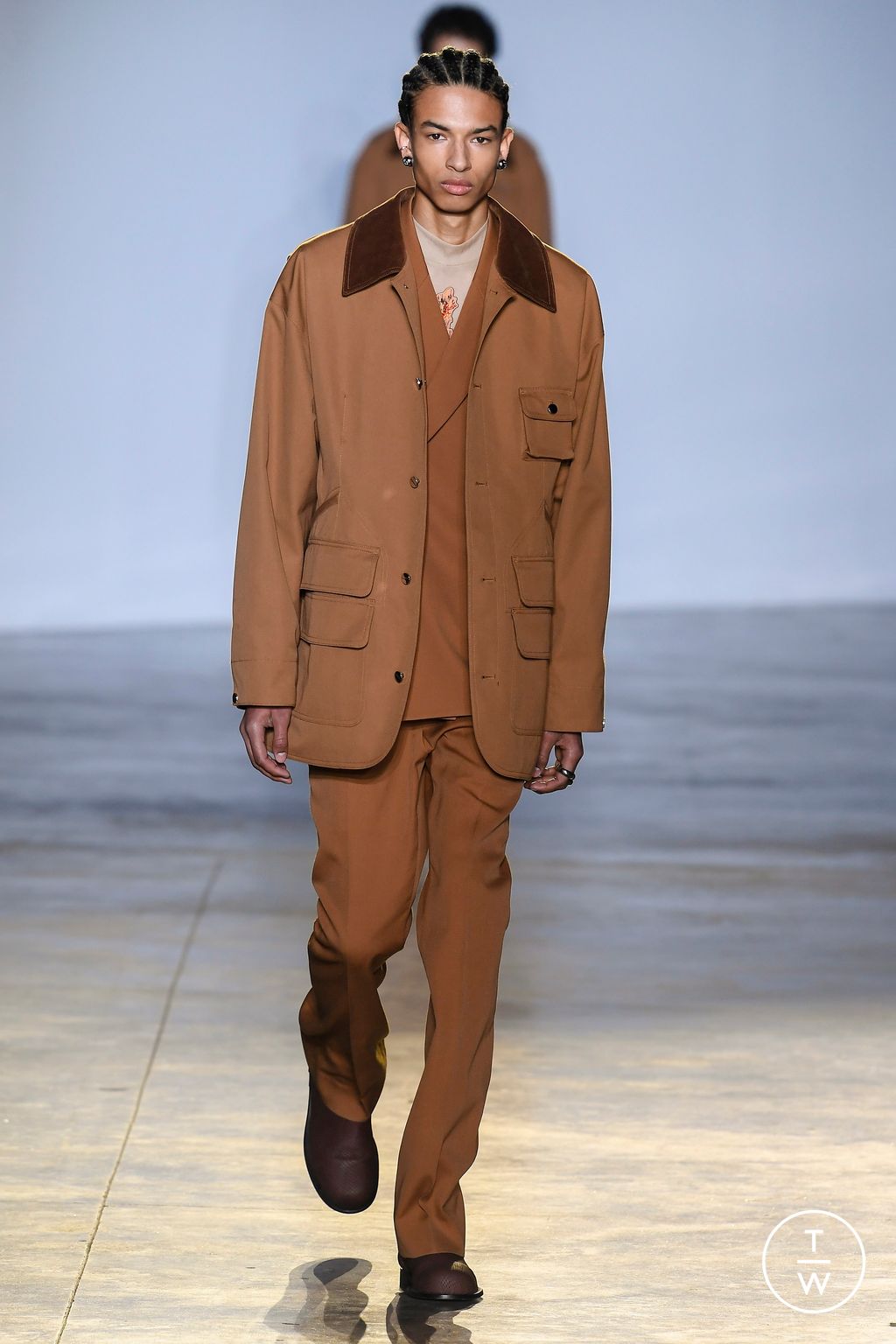 Fashion Week Paris Fall/Winter 2023 look 23 from the Wooyoungmi collection menswear