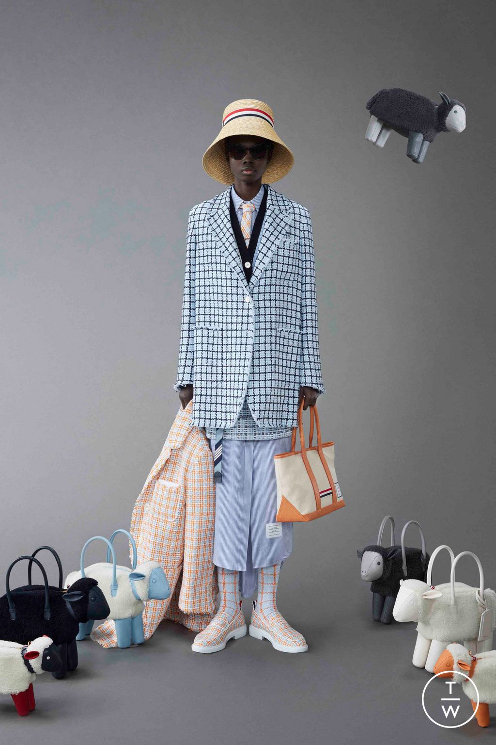 Fashion Week New York Resort 2024 look 24 from the Thom Browne collection 女装