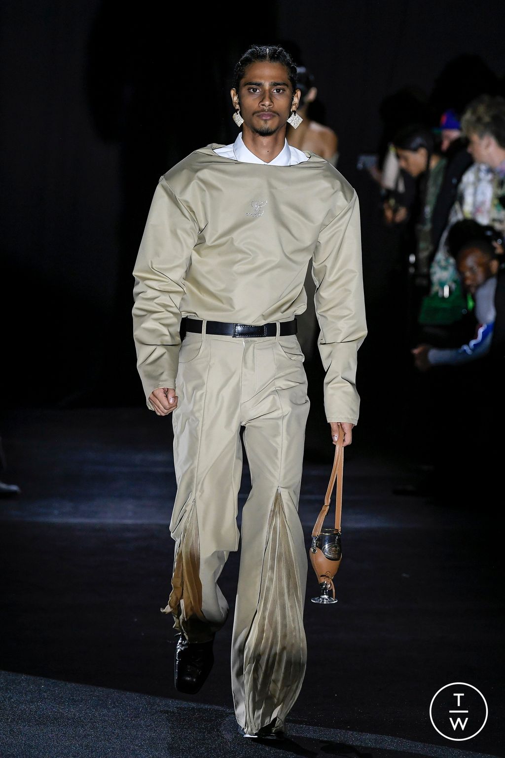 Fashion Week New York Spring/Summer 2023 look 9 from the Luar collection 女装