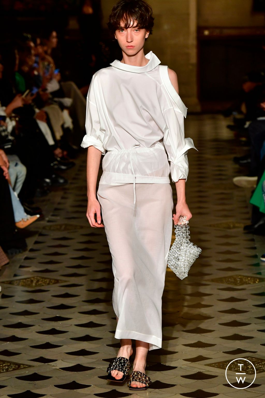 Fashion Week Paris Spring/Summer 2023 look 48 from the A.W.A.K.E MODE collection 女装
