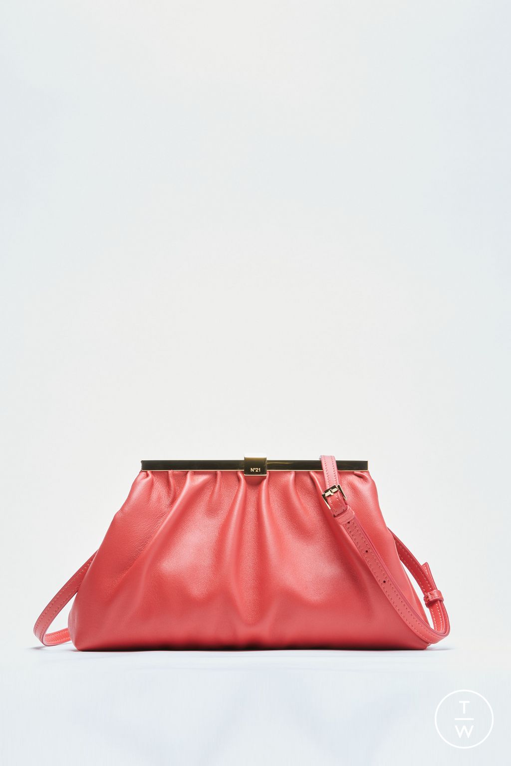 Fashion Week Milan Spring/Summer 2024 look 14 from the N°21 collection womenswear accessories