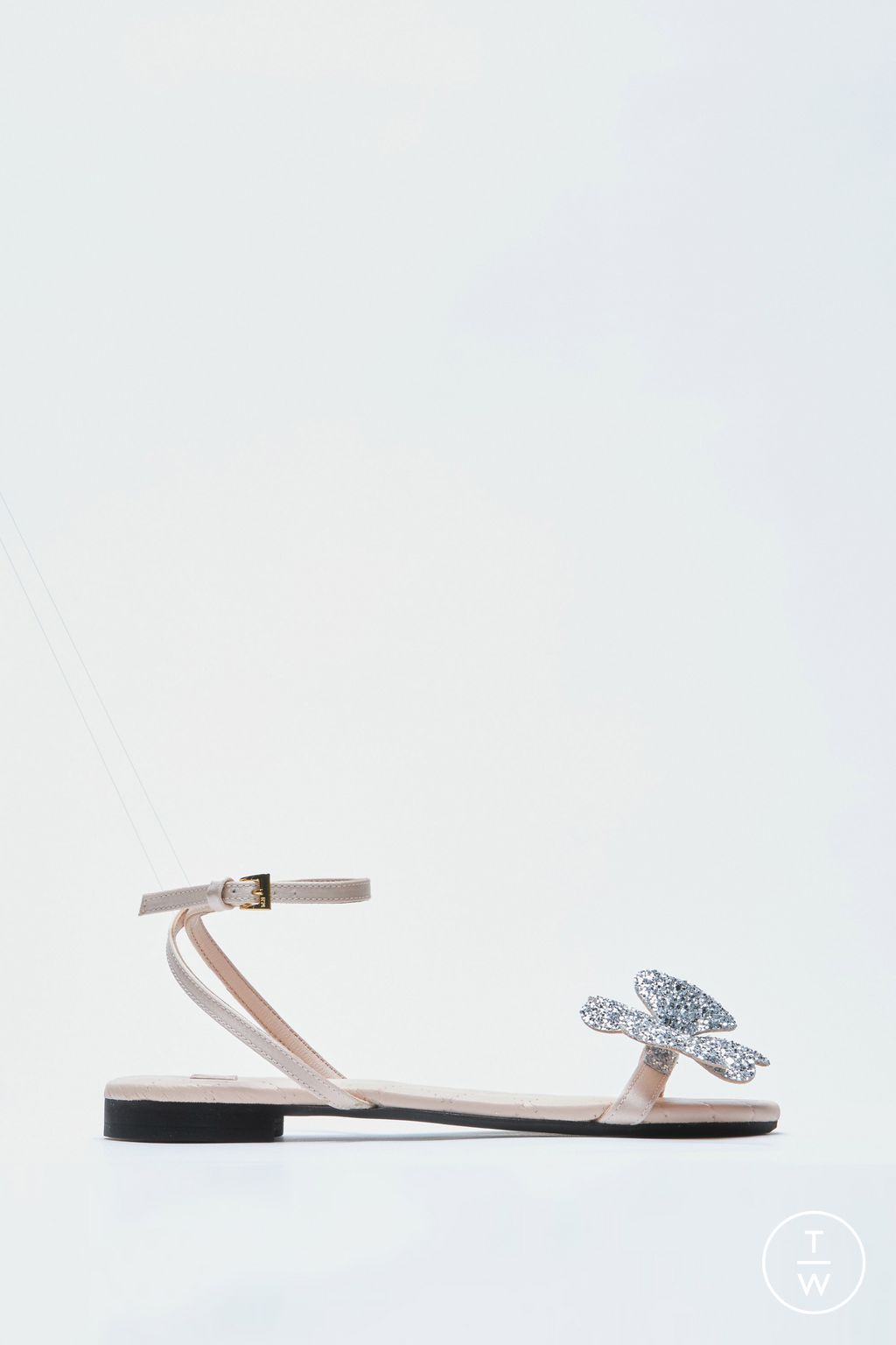 Fashion Week Milan Spring/Summer 2024 look 76 from the N°21 collection 女装配饰