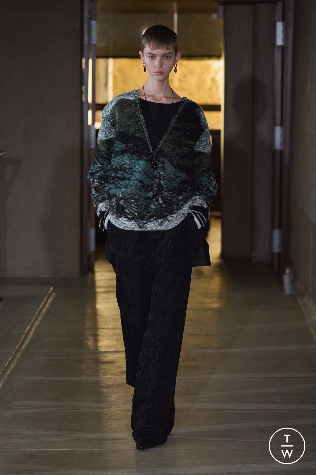 Fashion Week Paris Fall/Winter 2026 look 24 from the Mame Kurogouchi collection womenswear