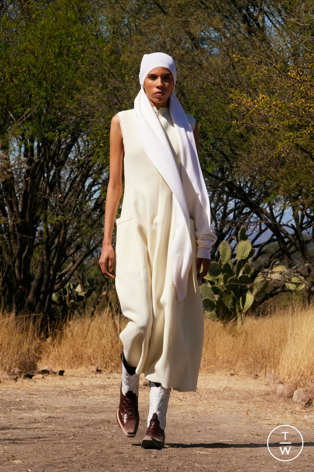 Fashion Week New York Fall/Winter 2023 look 24 from the Tibi collection 女装