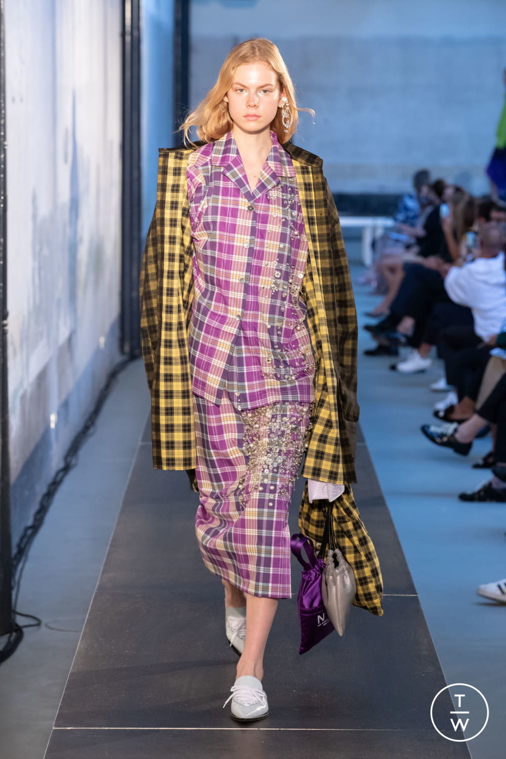 Fashion Week Milan Spring/Summer 2021 look 25 from the N°21 collection womenswear