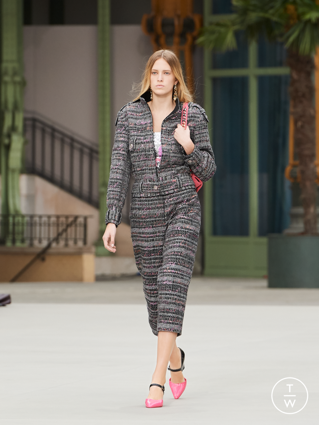 Fashion Week Paris Resort 2020 look 25 from the Chanel collection 女装
