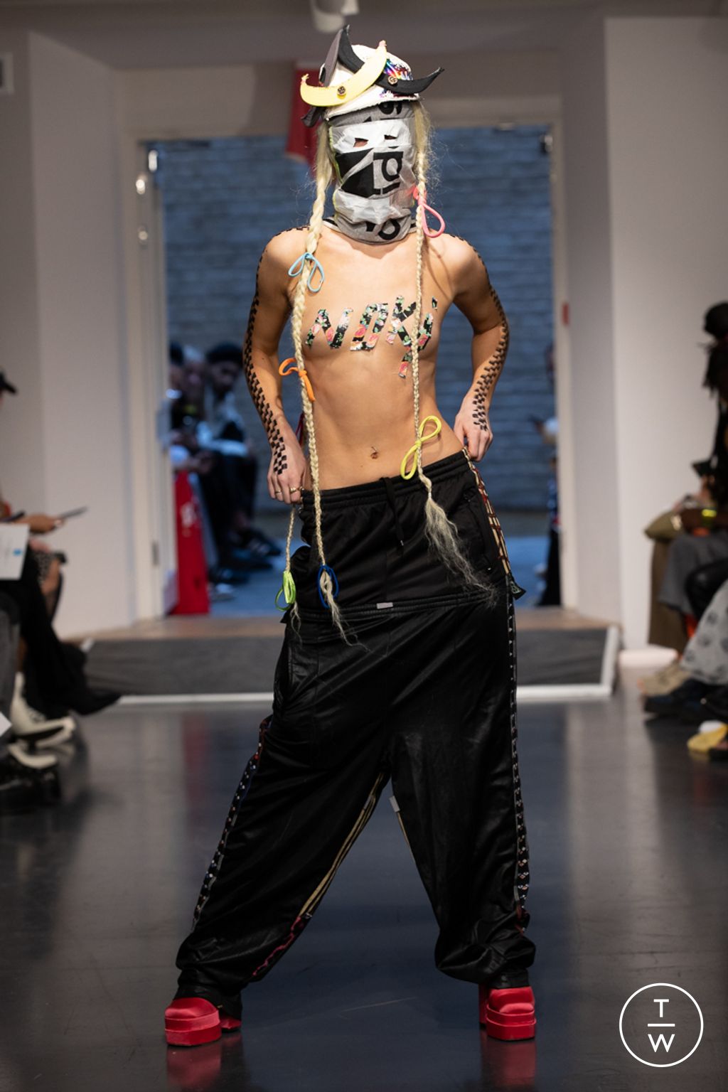 Fashion Week London Spring/Summer 2023 look 25 from the NOKI collection womenswear