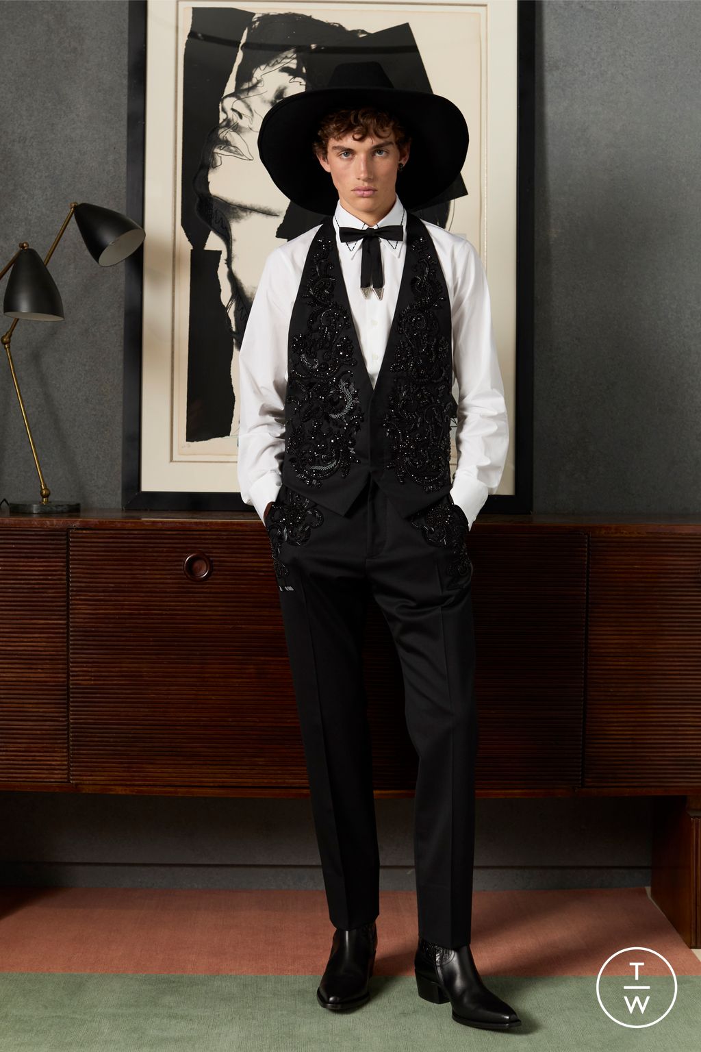 Fashion Week Milan Resort 2025 look 25 from the Dsquared2 collection menswear