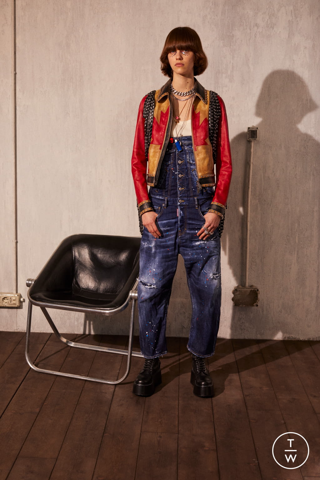 Fashion Week Milan Resort 2022 look 25 from the Dsquared2 collection womenswear