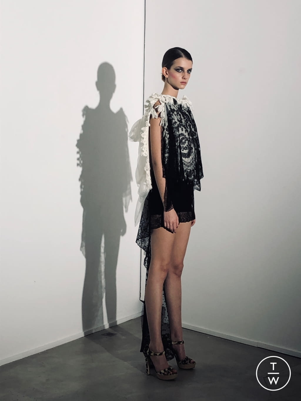 Fashion Week Paris Spring/Summer 2021 look 24 from the Aelis collection couture