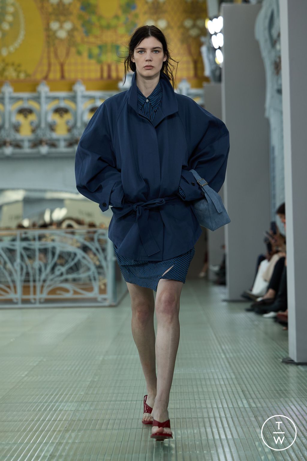 Fashion Week Paris Spring/Summer 2026 look 25 de la collection Time womenswear