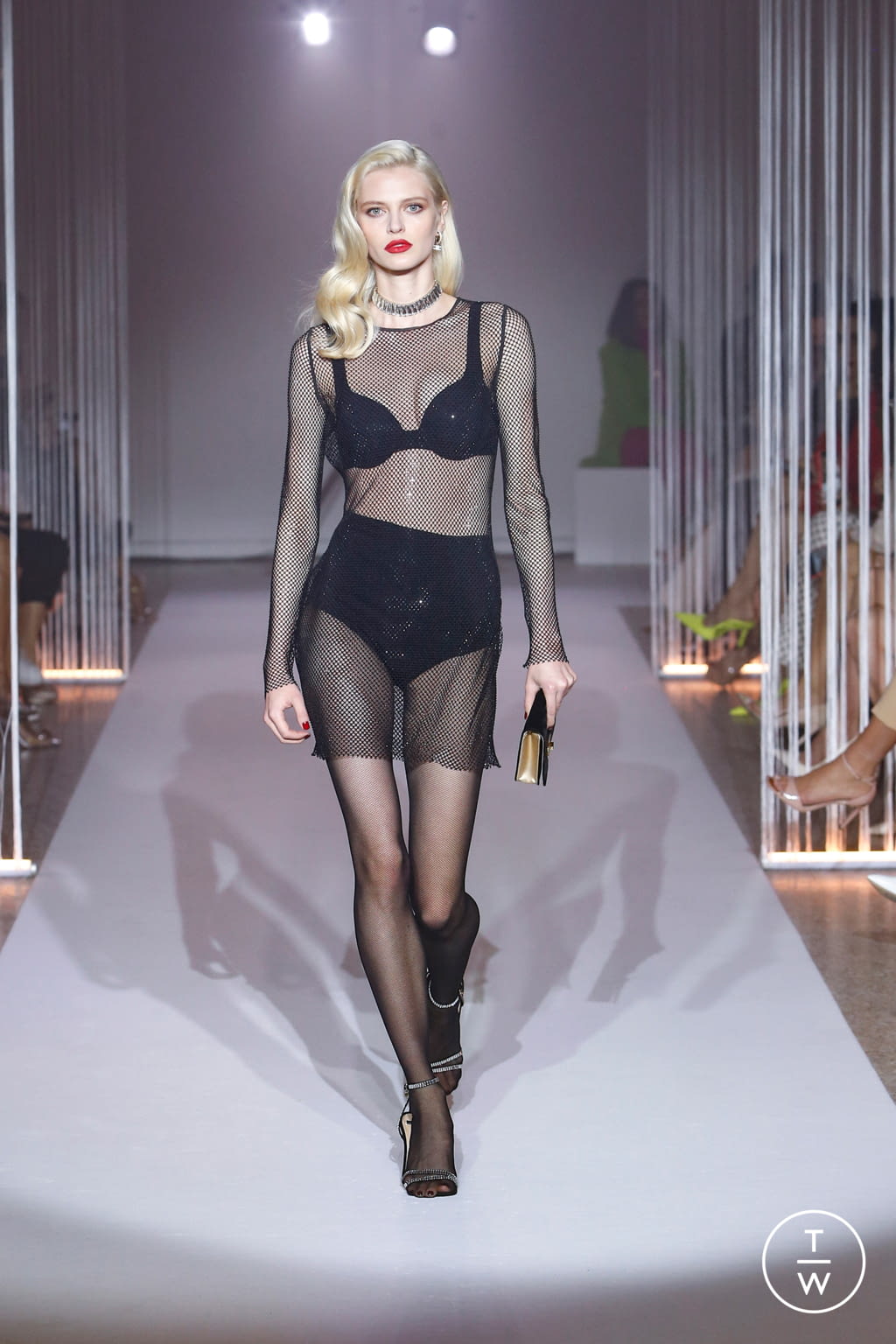 Fashion Week Milan Fall/Winter 2022 look 25 de la collection Elisabetta Franchi womenswear