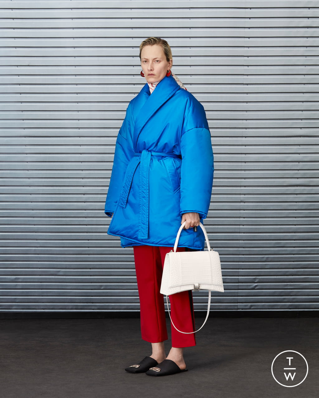 Fashion Week Paris Resort 2020 look 26 from the Balenciaga collection 女装