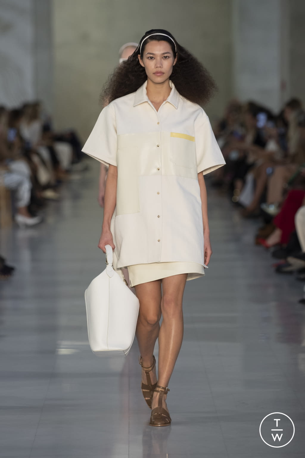 Fashion Week Milan Spring/Summer 2022 look 25 from the Max Mara collection womenswear