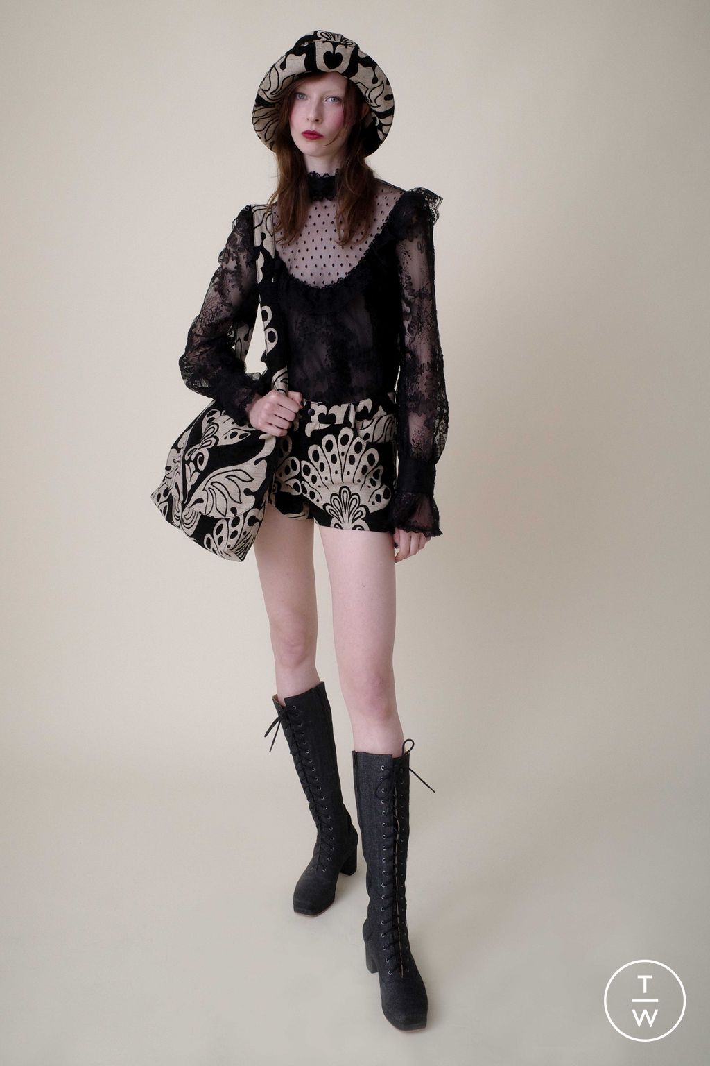 Fashion Week New York Resort 2025 look 25 de la collection Anna Sui womenswear