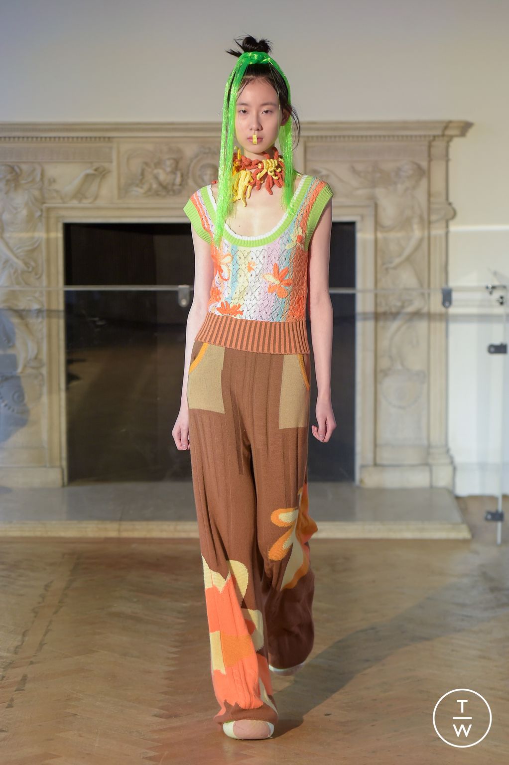 Fashion Week London Fall/Winter 2023 look 25 de la collection Chau Rising womenswear