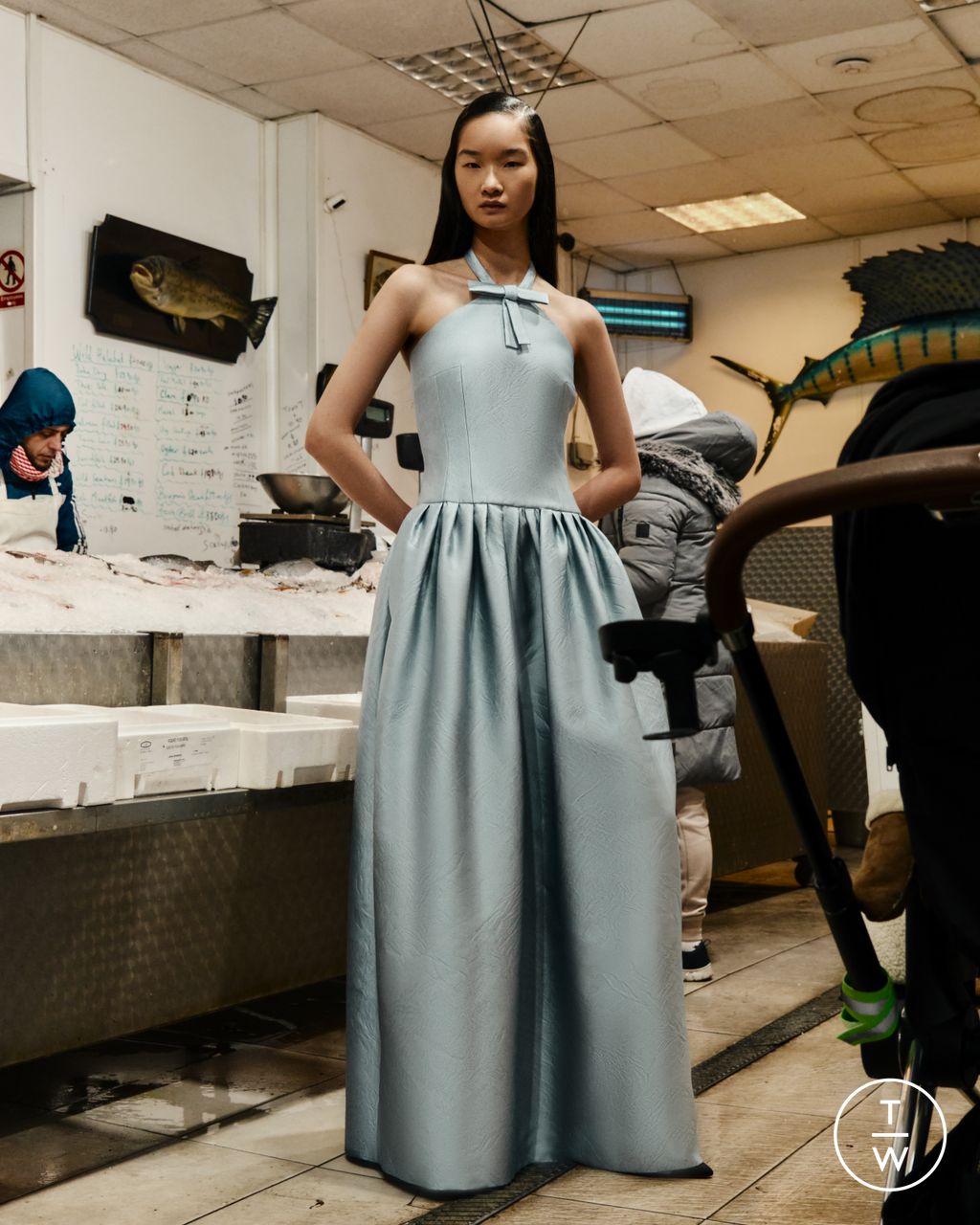 Fashion Week London Pre-Fall 2026 look 1 from the Emilia Wickstead collection 女装