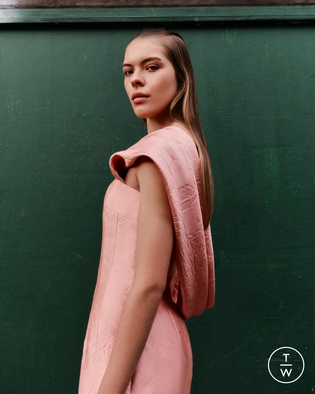 Fashion Week London Pre-Fall 2026 look 9 from the Emilia Wickstead collection womenswear