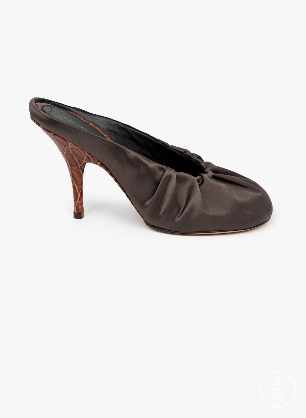 Fashion Week Paris Fall/Winter 2025 look 14 from the Dries Van Noten collection womenswear accessories