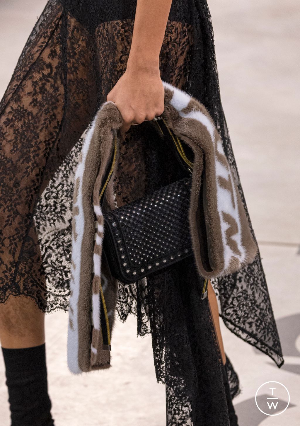 Fashion Week Milan Fall/Winter 2026 look 33 from the Fendi collection womenswear accessories