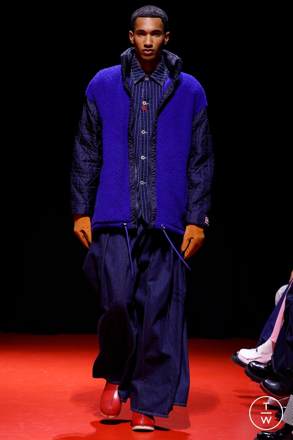 Fashion Week Paris Fall/Winter 2023 look 28 from the Kenzo collection menswear