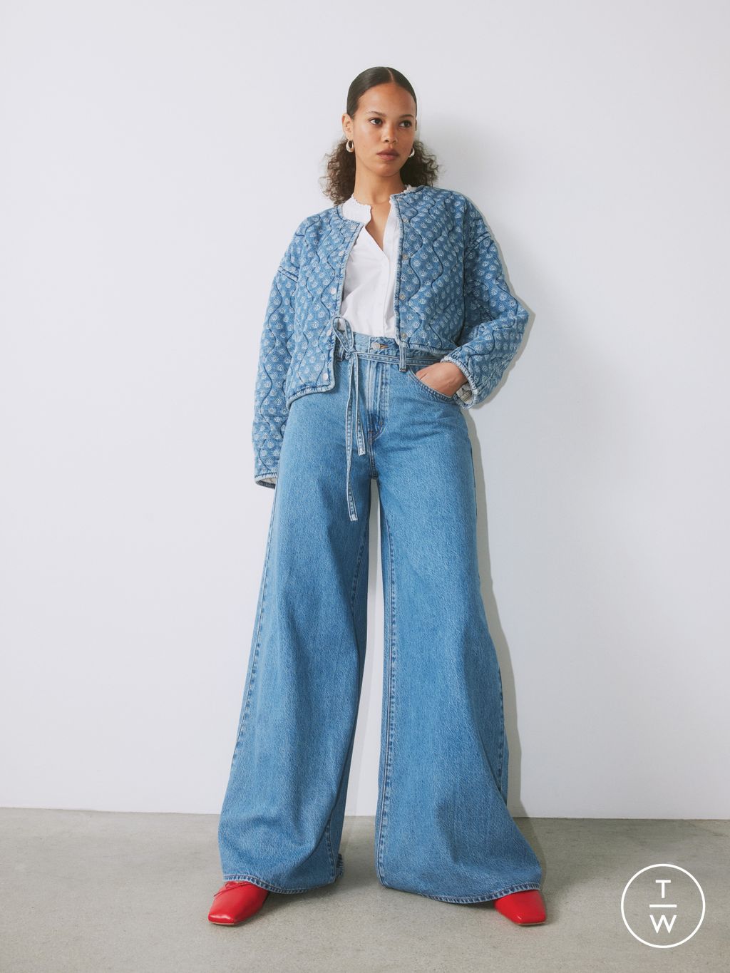Fashion Week Paris Spring/Summer 2025 look 11 from the Levi’s® collection womenswear
