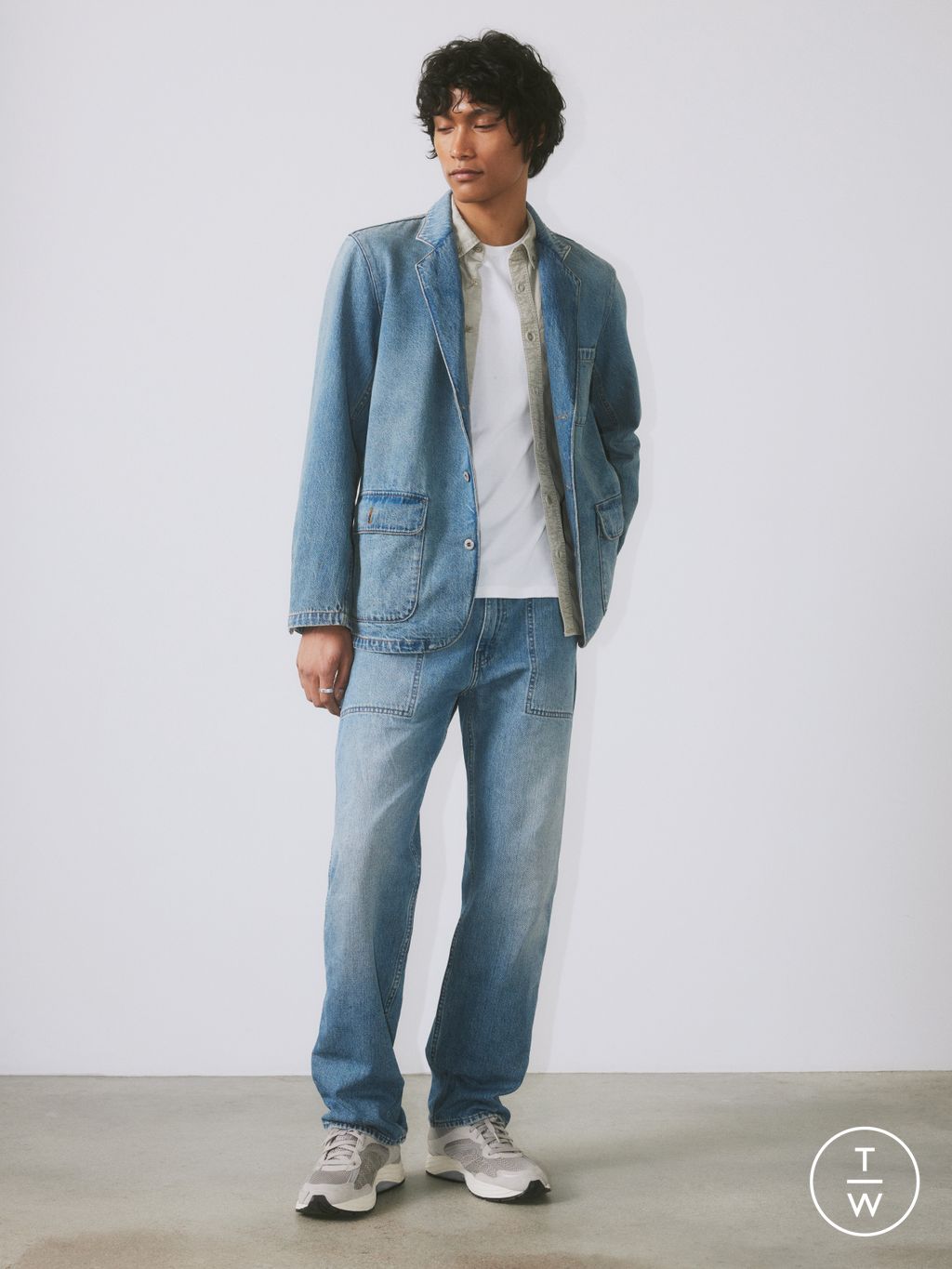 Fashion Week Paris Spring/Summer 2025 look 18 from the Levi’s® collection womenswear
