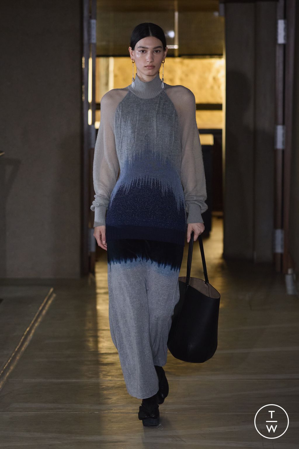 Fashion Week Paris Fall/Winter 2026 look 25 from the Mame Kurogouchi collection womenswear