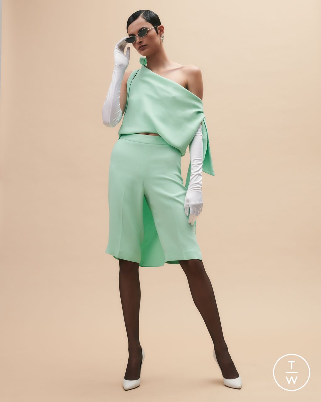 Fashion Week New York Resort 2024 look 25 de la collection Hellessy womenswear