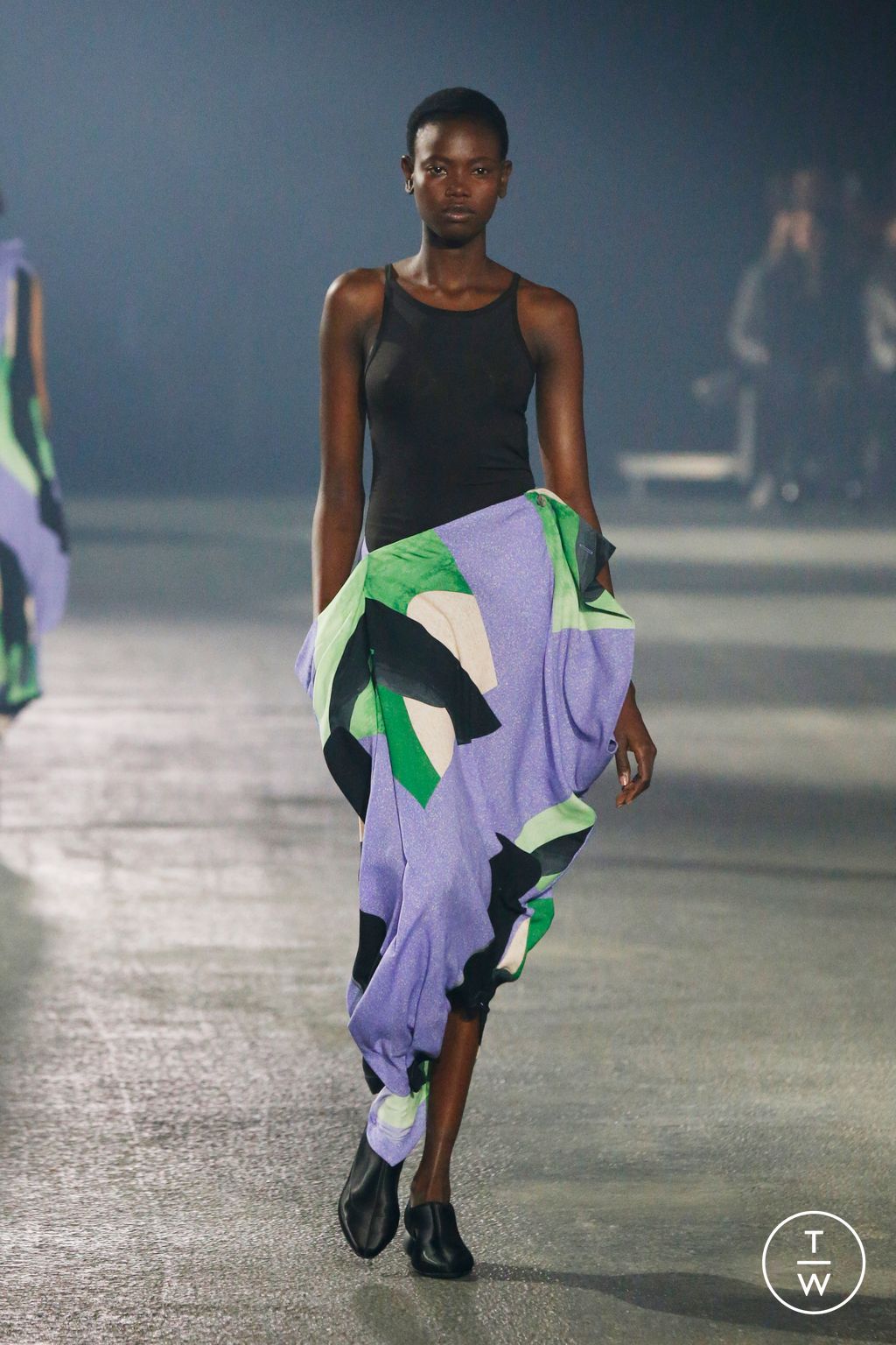 Fashion Week Paris Spring/Summer 2023 look 26 from the Issey Miyake collection womenswear