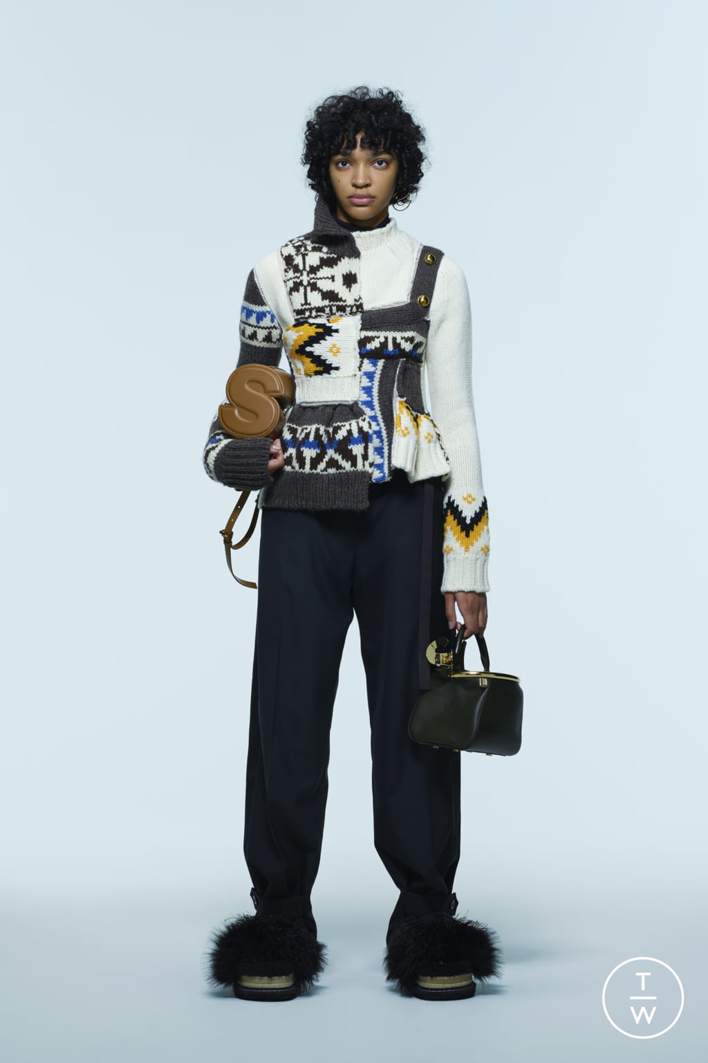 Fashion Week Paris Pre-Fall 2022 look 26 from the Sacai collection 女装