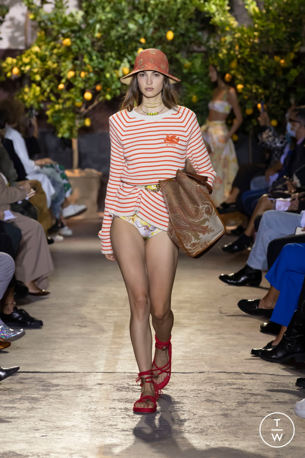 Fashion Week Milan Spring/Summer 2021 look 26 de la collection Etro womenswear