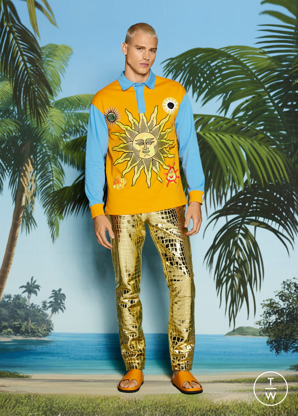Fashion Week Milan Resort 2022 look 26 from the Moschino collection 男装