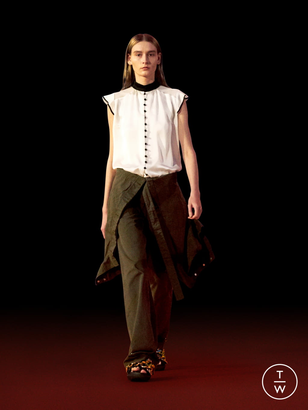 Fashion Week Paris Spring/Summer 2022 look 25 from the Sacai collection 女装