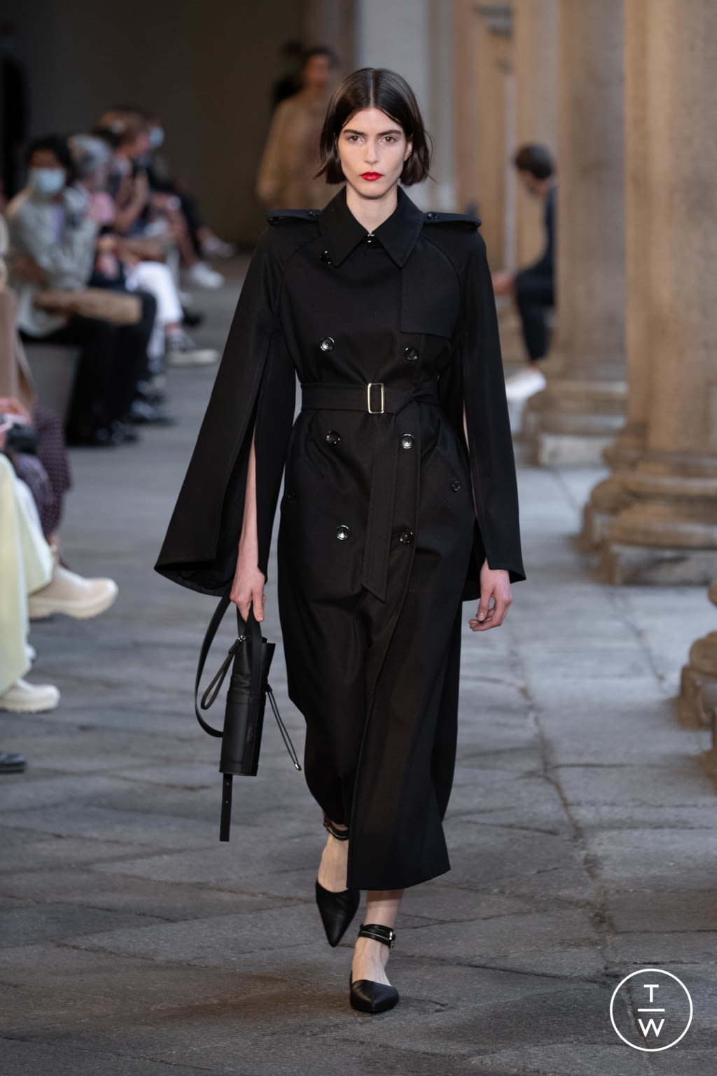 Fashion Week Milan Spring/Summer 2021 look 26 from the Max Mara collection 女装