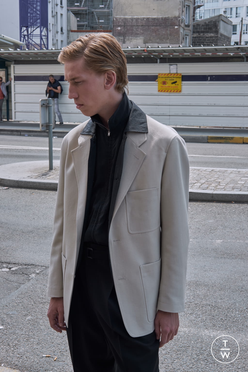 Fashion Week Paris Spring/Summer 2019 look 26 from the Lemaire collection menswear