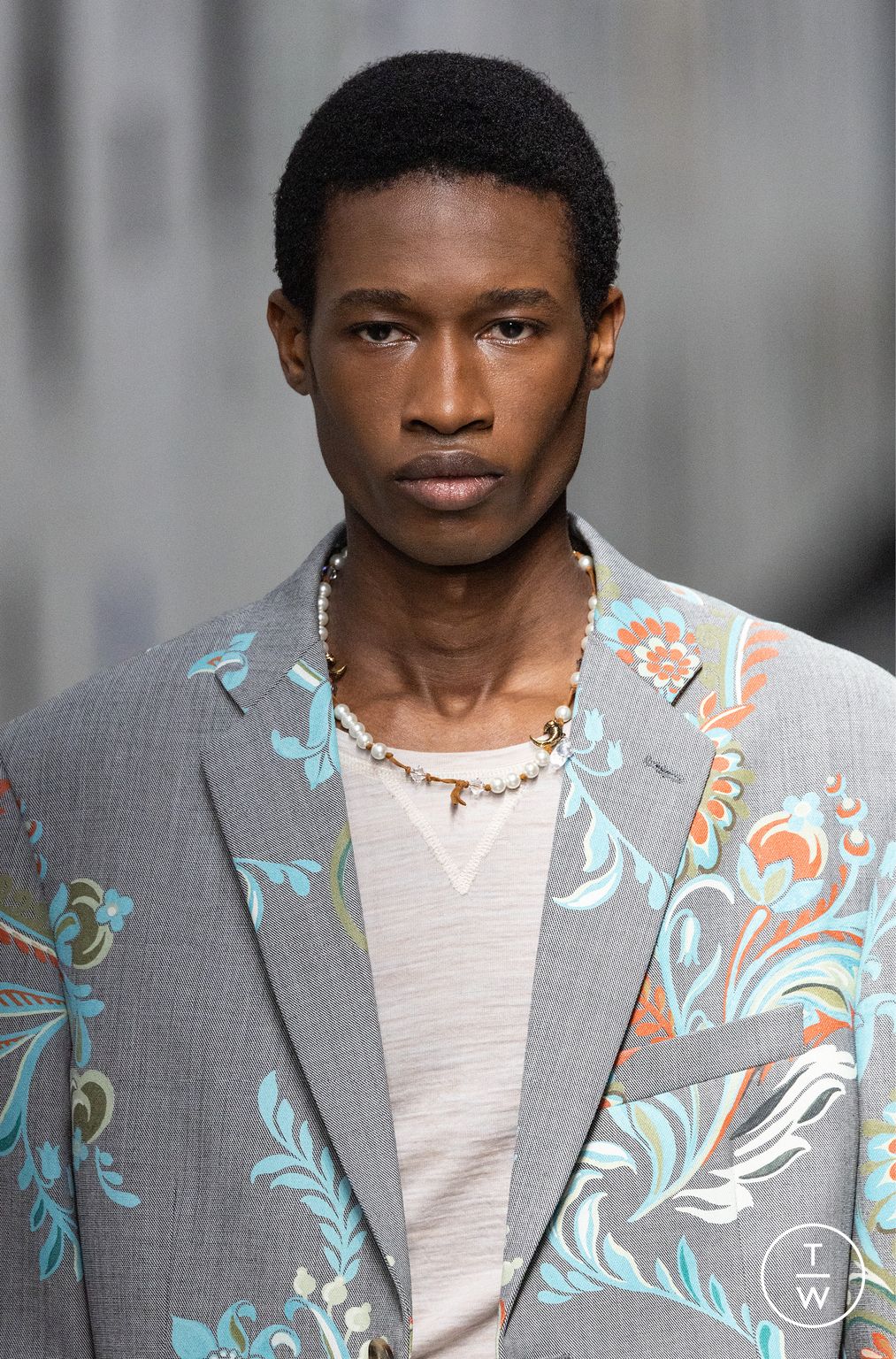 Fashion Week Milan Fall/Winter 2025 look 26 de la collection Etro womenswear accessories