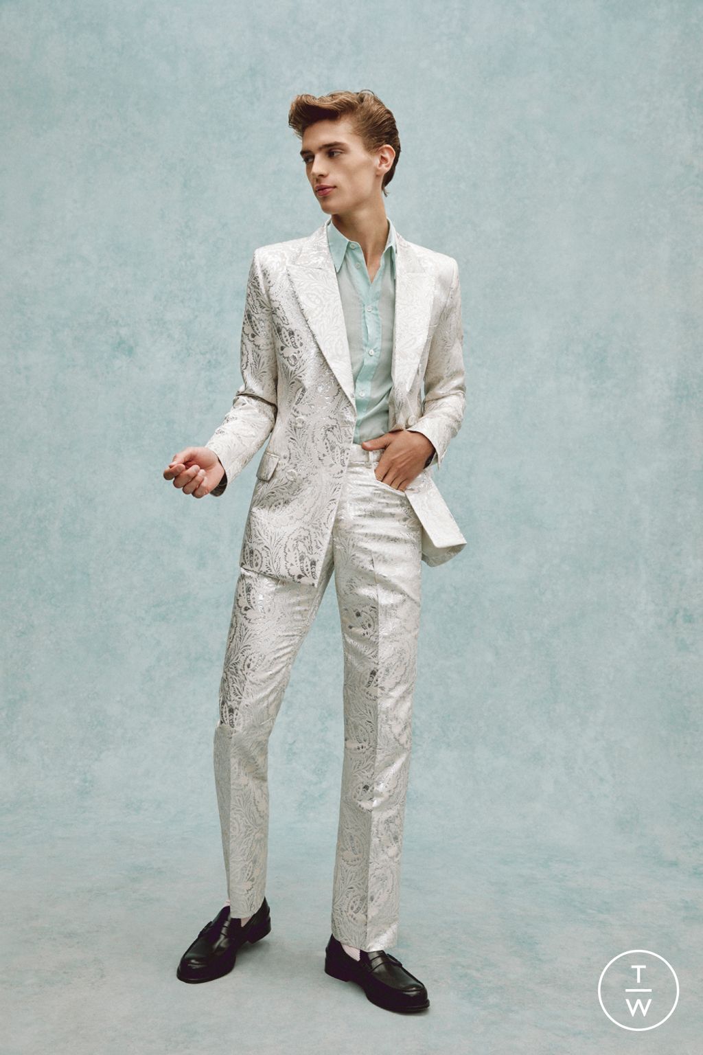 Fashion Week London Spring/Summer 2023 look 26 from the Paul & Joe collection menswear