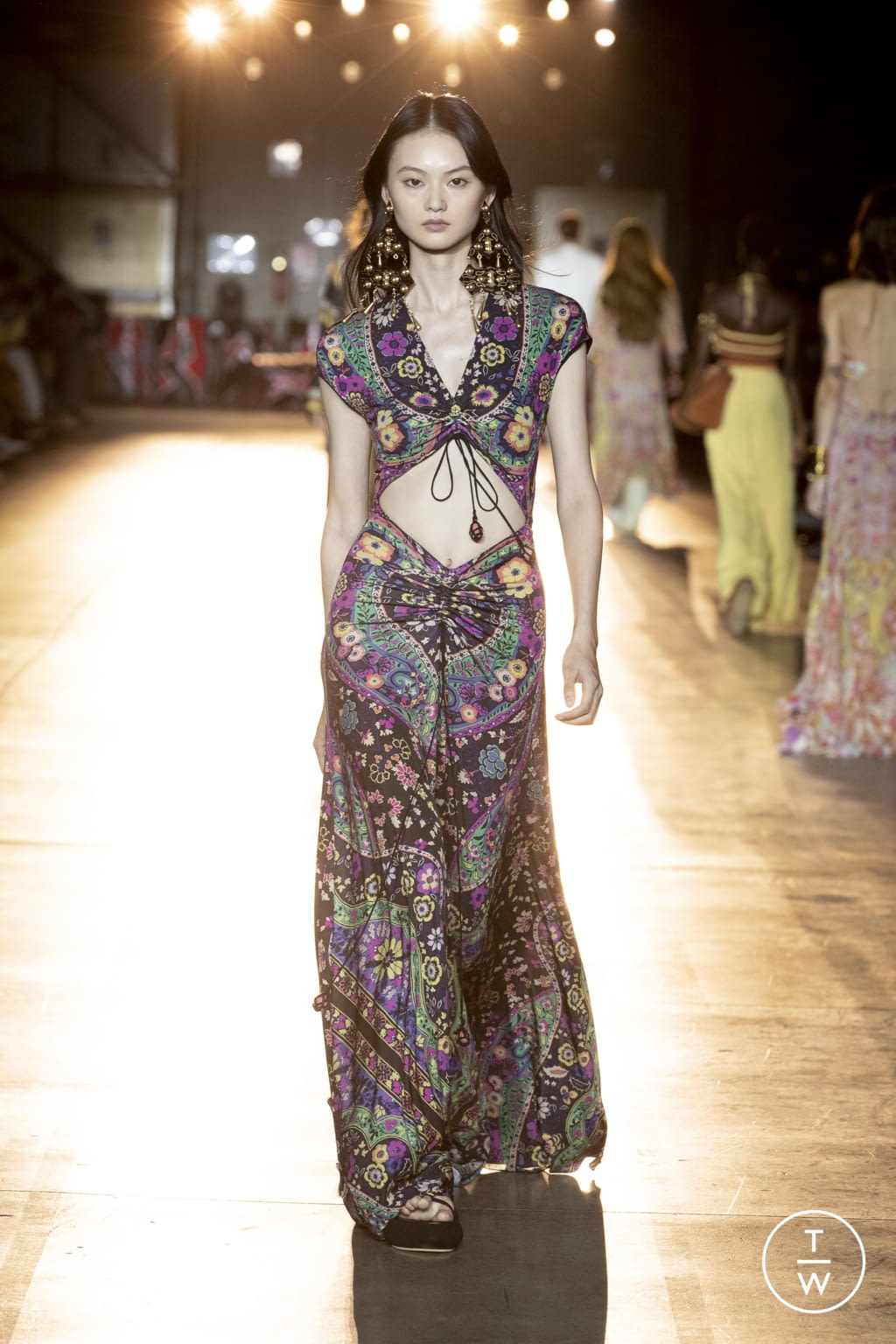 Fashion Week Milan Spring/Summer 2022 look 26 from the Etro collection womenswear