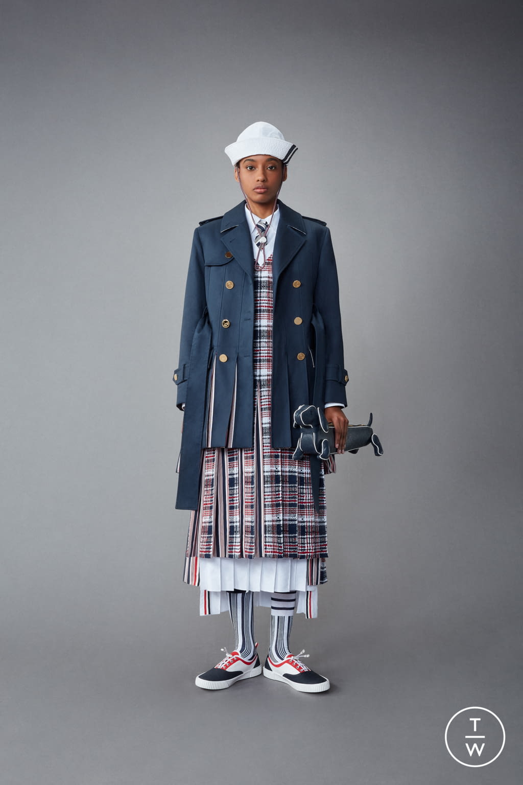 Fashion Week Paris Resort 2022 look 26 from the Thom Browne collection 女装