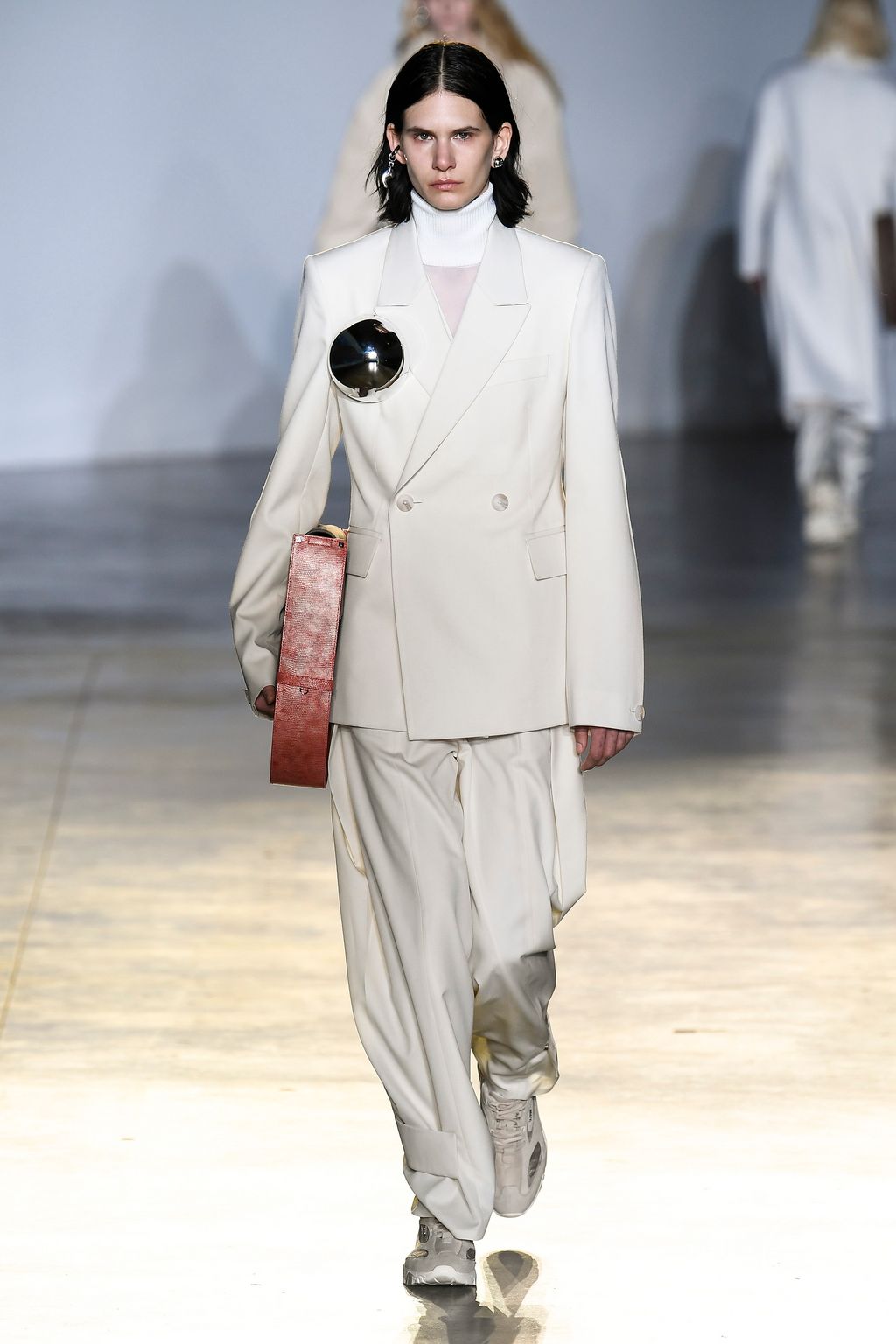 Fashion Week Paris Fall/Winter 2023 look 3 from the Wooyoungmi collection 男装
