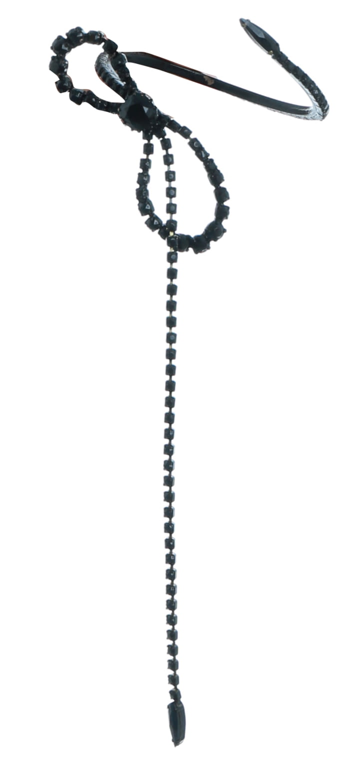 Fashion Week New York Fall/Winter 2018 look 33 from the Zimmermann collection 女装配饰