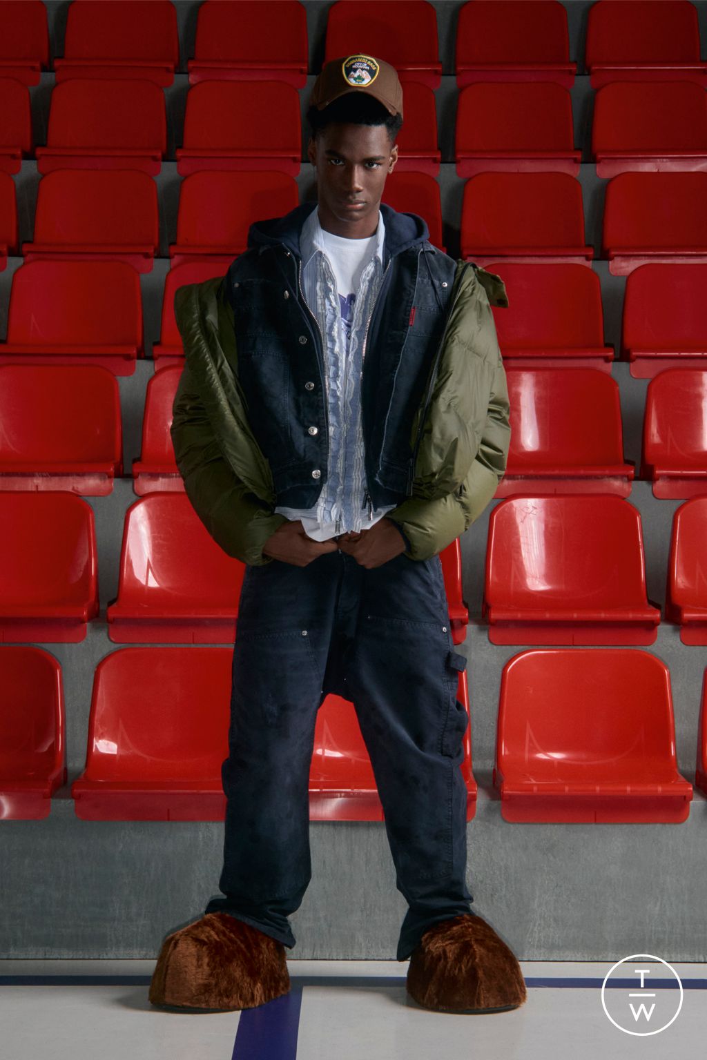 Fashion Week Milan Pre-Fall 2026 look 27 from the Dsquared2 collection menswear