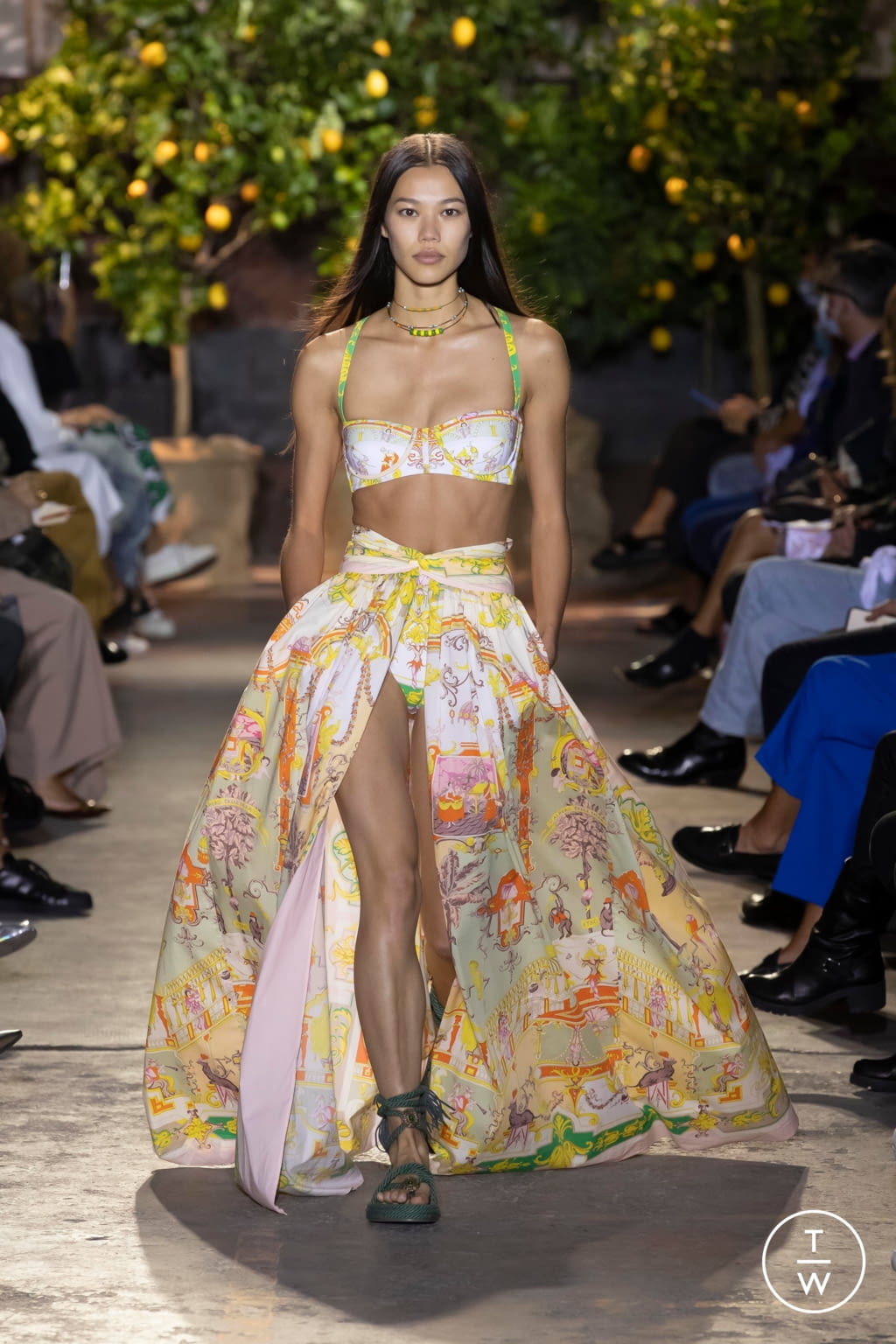 Fashion Week Milan Spring/Summer 2021 look 27 from the Etro collection 女装