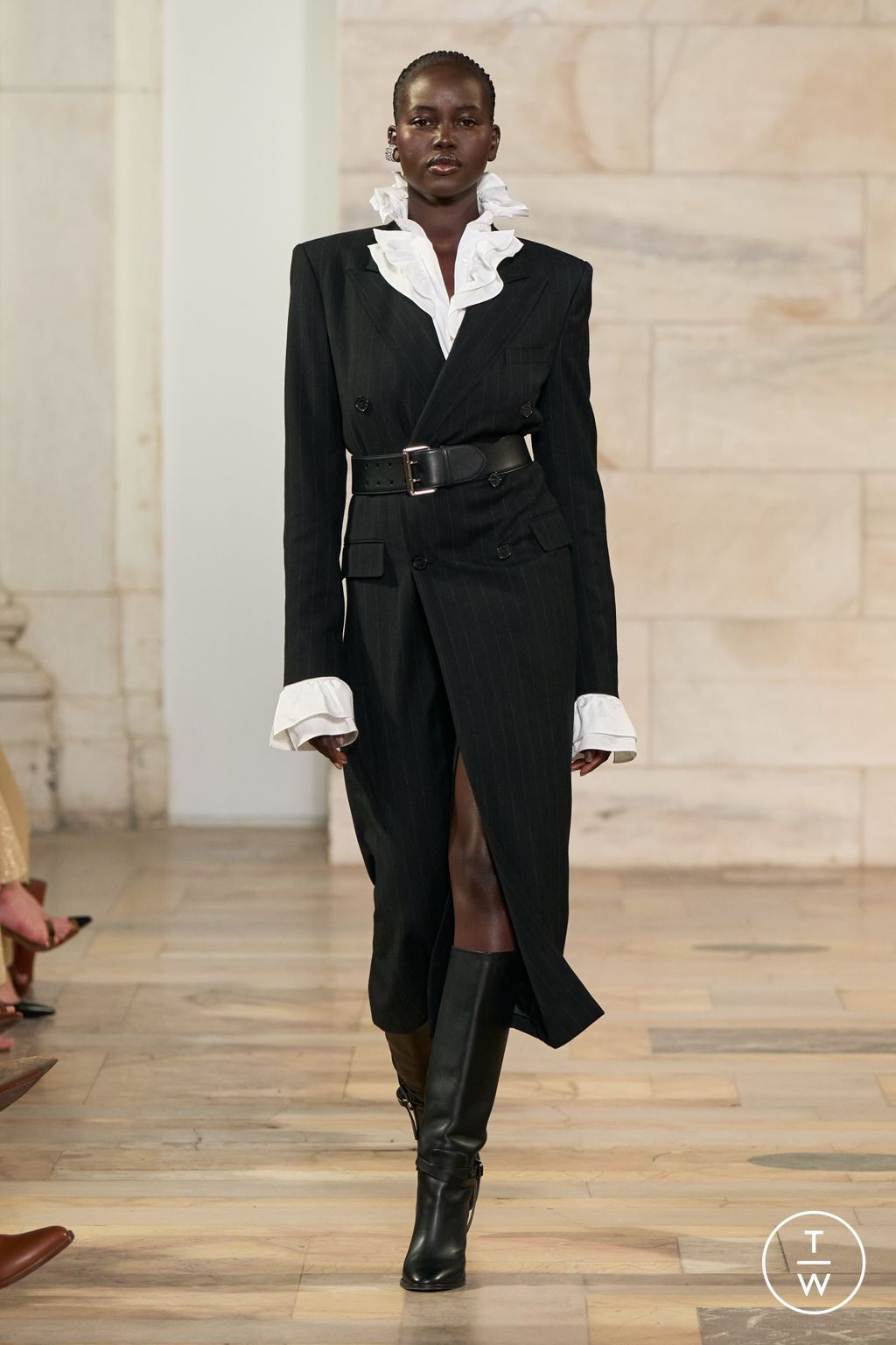 Fashion Week New York Fall/Winter 2025 look 27 from the Ralph Lauren collection womenswear