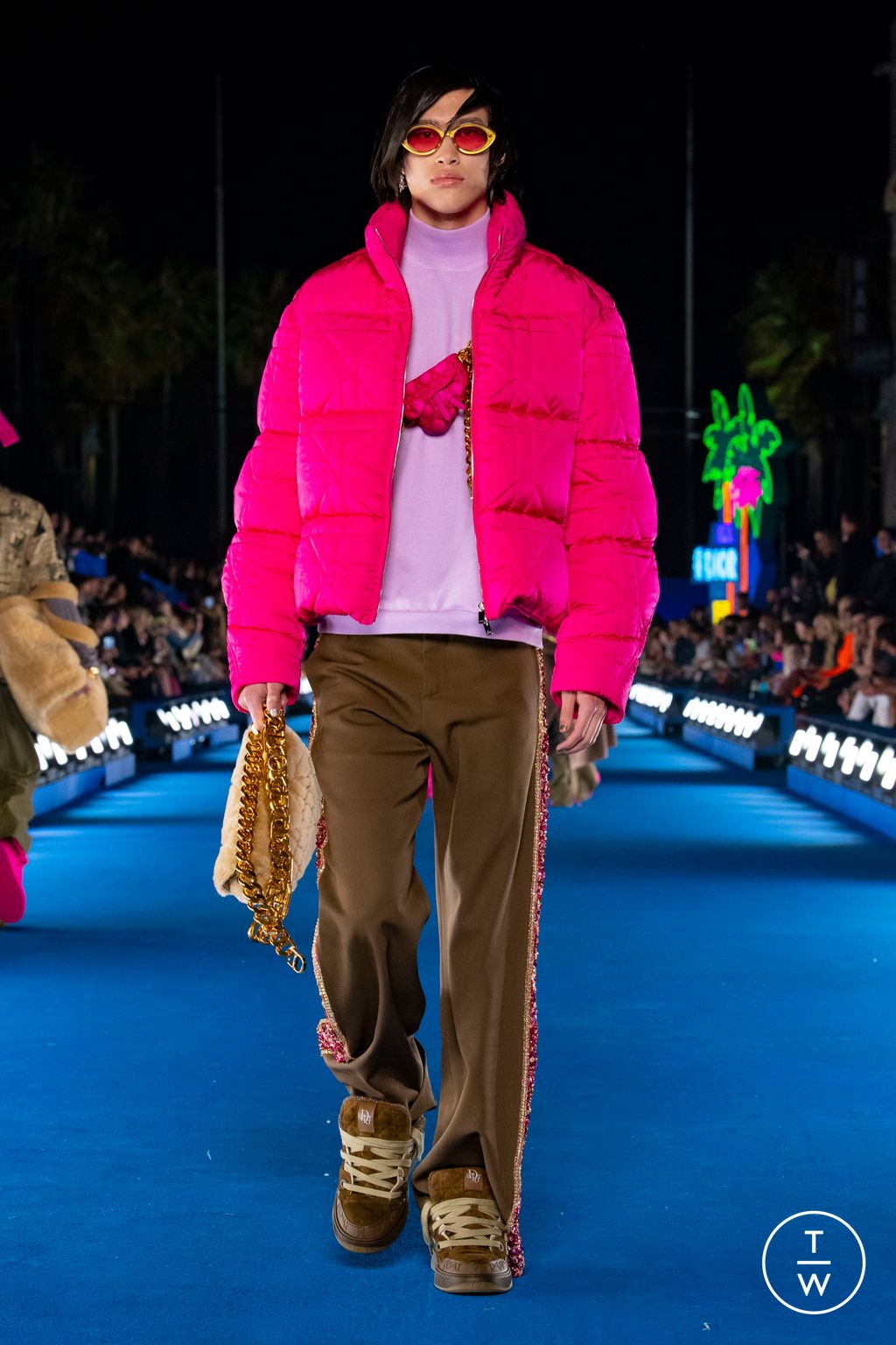 Fashion Week Paris Resort 2023 look 27 from the Dior Men collection menswear
