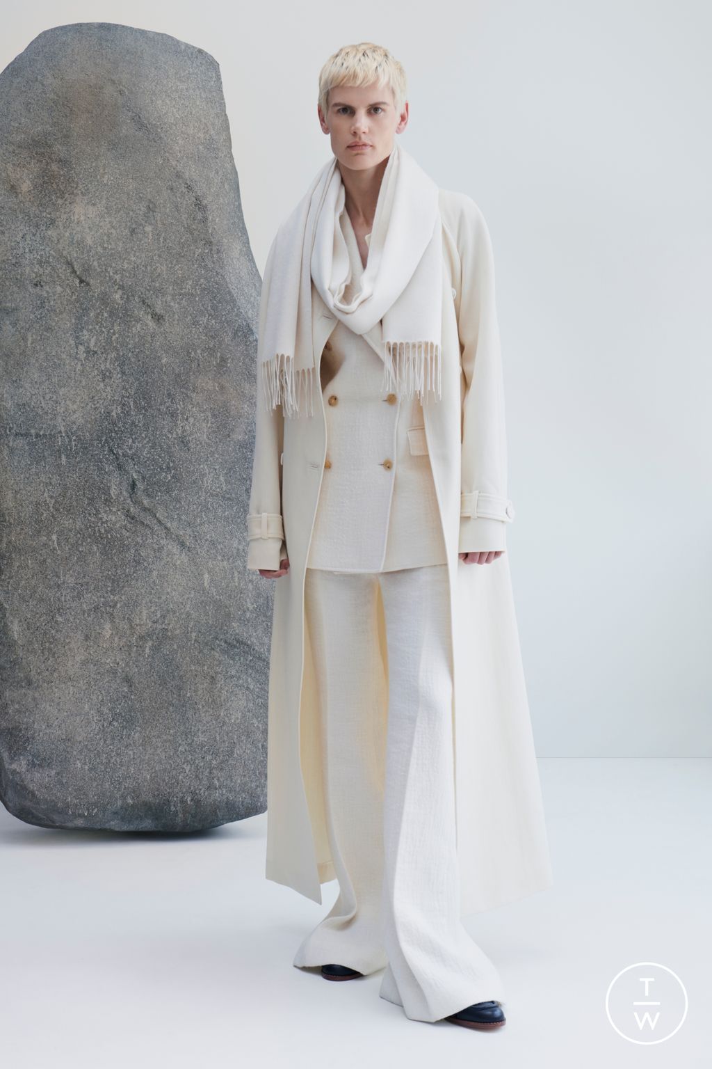 Fashion Week New York Resort 2024 look 27 from the Gabriela Hearst collection womenswear