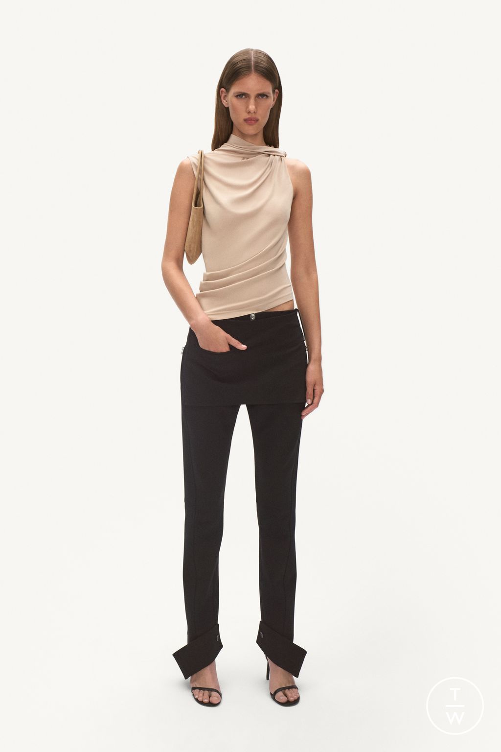 Fashion Week Paris Resort 2025 look 27 from the Courrèges collection womenswear